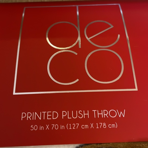 Dachshund Valentine’s Day themed plush throw.  🎉🎉🎉Host party picked item🎉🎉 - Picture 5 of 5